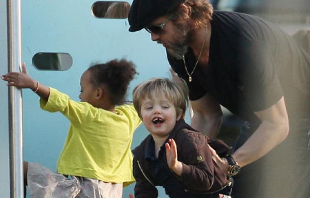 Brad Pitt va al cine con sus hijos