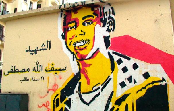 El arte urbano rinde homenaje a los mártires de la revolución egipcia