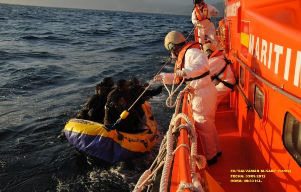 Rescatadas dos pateras en Ceuta y El Estrecho con 15 personas a bordo