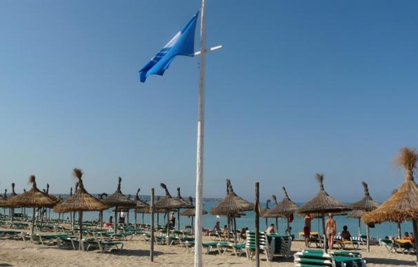 Las playas de España lucirán 684 banderas azules para mantener tres décadas de liderazgo mundial