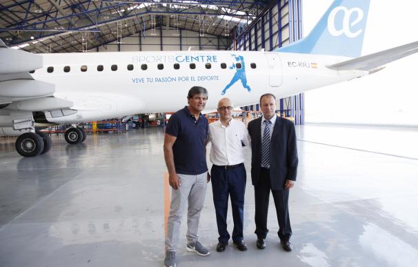Air Europa presenta su avión con la imagen del Rafa Nadal Sports Centre