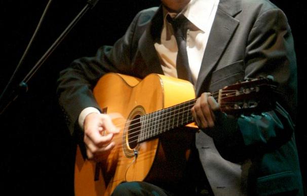 Jorge Drexler brilla en las distancias cortas en su concierto en Madrid