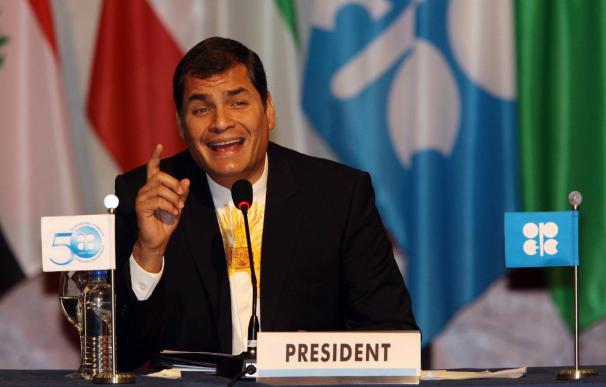 El partido de Rafael Correa pide a los ecuatorianos en España el "sí" en la consulta