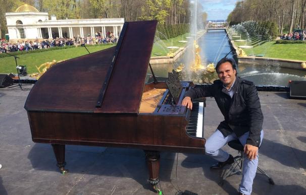 El pianista Manolo Carrasco clausura el Año Dual de Turismo España-Rusia 2016-2017 en San Petersburgo