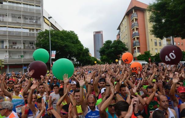 Un total de 8.963 corredores baten el récord de participación de la Popular de Triana, prueba del #Sevilla10