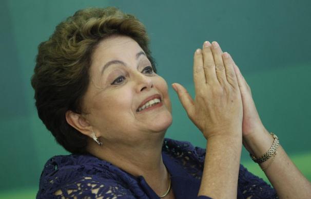 Rousseff completa su Gabinete y nombra canciller al embajador en EE.UU.