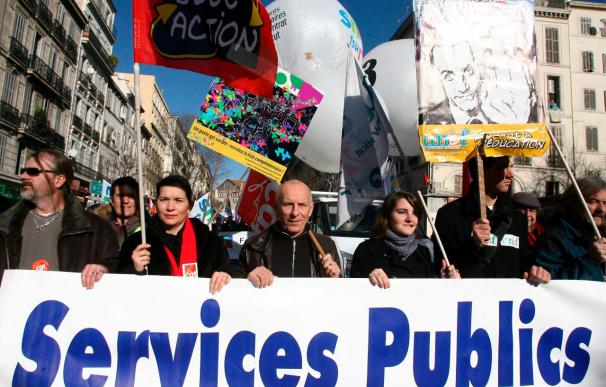 Francia congela por segundo año el sueldo de los funcionarios en 2012