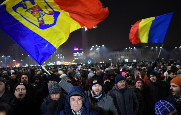 Rumanía cambia el código penal para despenalizar algunos delitos por corrupción
