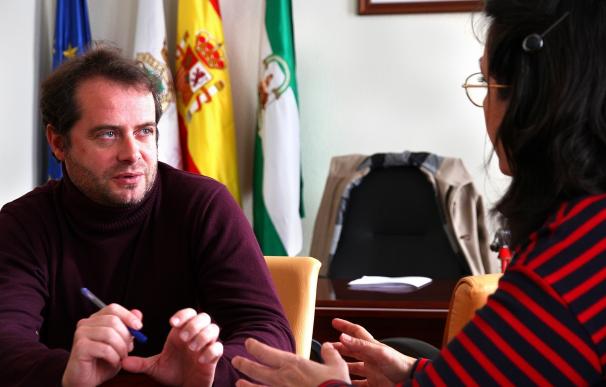 El Ayuntamiento de Mairena del Aljarafe aprueba introducir "cláusulas sociales" en sus contrataciones