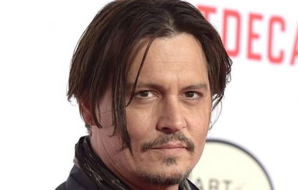 Johnny Depp casi arruinado por gastar dos millones mensuales durante 20 años