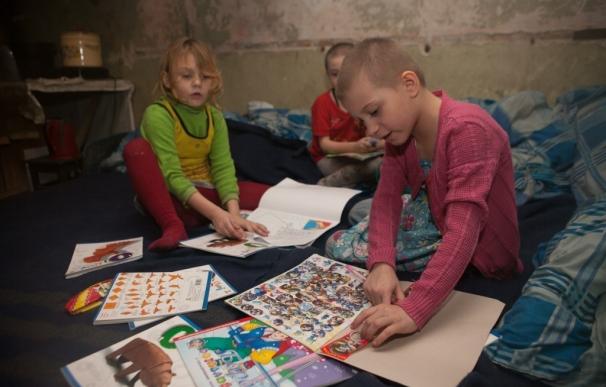 UNICEF denuncia la precaria situación de miles de niños debido a la violencia en el este de Ucrania