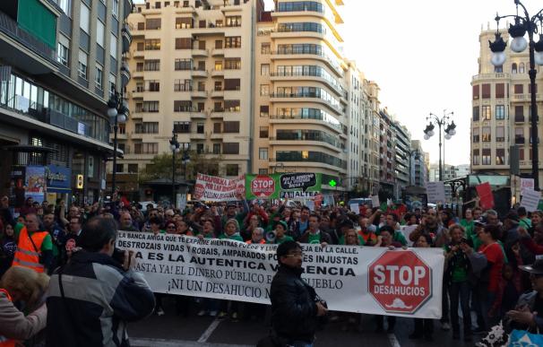 La PAH se concentrará mañana en la sede del PSOE por "su actitud cómplice" con el Gobierno sobre las cláusulas suelo