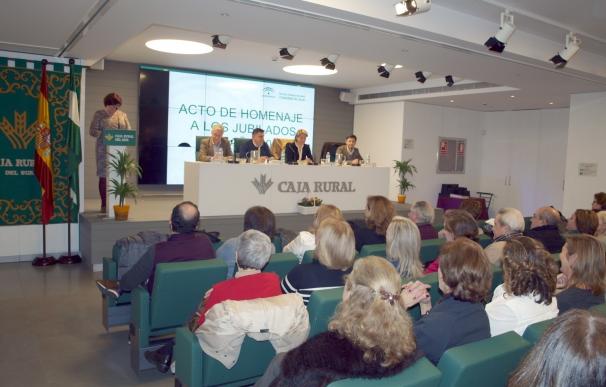 Distrito Sanitario Sevilla homenajea a los 92 profesionales que se jubilaron el año pasado