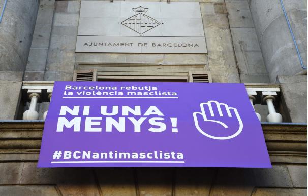 El Ayuntamiento de Barcelona calcula que unas 141.350 mujeres sufren violencia machista
