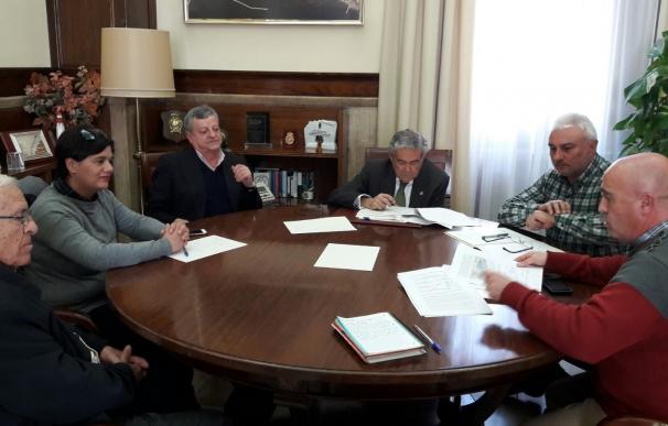 El subdelegado estudiará el estudio alternativo de la Asociación en Defensa del Agua de Los Vélez