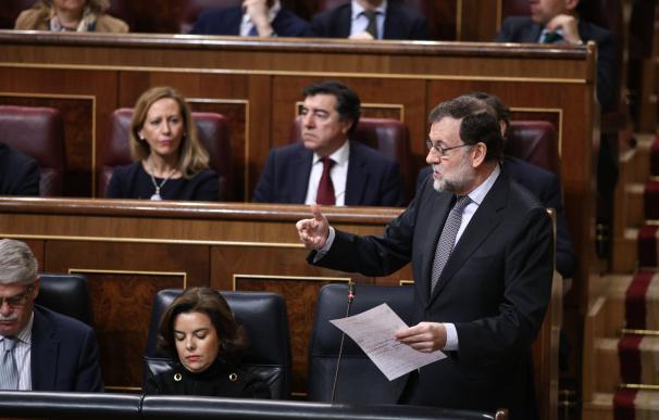 El Gobierno dice que responderá con la Constitución a los "abusos" de la Generalitat con un referéndum "ilegal"