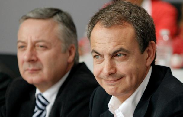 Zapatero ironiza y dice que ahora el PP va a tener que trabajar "en vez de limitarse a atacarme"