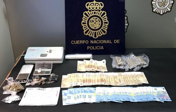 Detenidas dos personas en Cádiz y Gipuzkoa por un presunto envío de hachís a través de empresas de paquetería