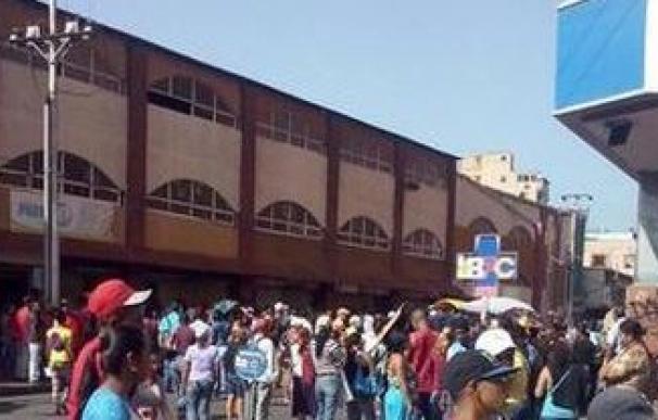 Los saqueos y protestas se multiplican en Venezuela