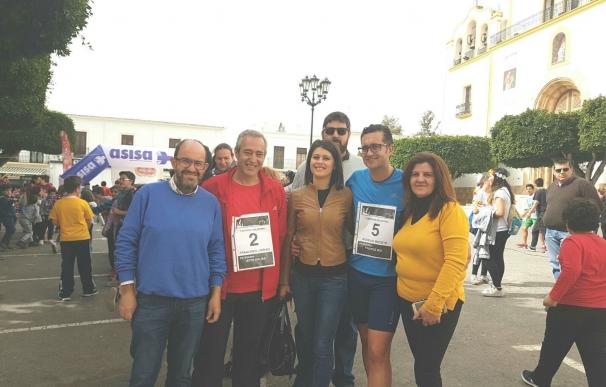 La diputada de Deportes, Ángeles Martínez, participa en la carrera solidaria del IES 'Ciudad de Dalías'