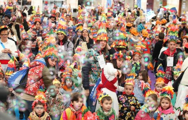Más de 1.500 escolares de Bilbao participan en el desfile infantil de Carnaval