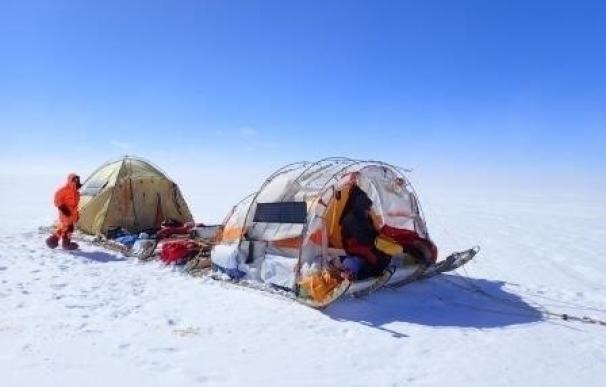 Las altas temperaturas del Ártico retrasan la expedición del trineo de viento en Groenlandia