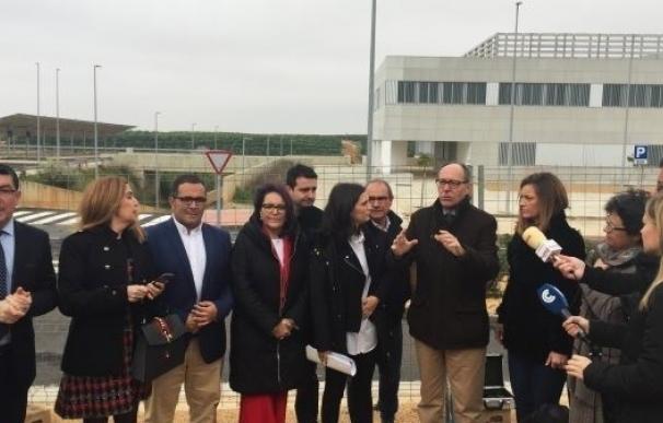 El PSOE presentará una batería de iniciativas para pedir al Gobierno que realice los accesos del Chare de Lepe
