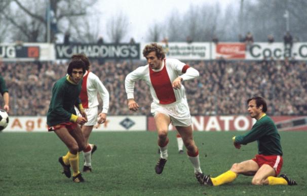 Fallece el holandés Piet Keizer, delantero del Ajax de Cruyff