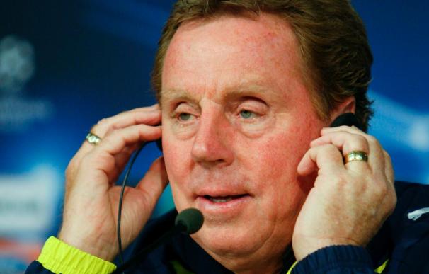 El entrenador del Tottenham acusa a los jugadores del Real Madrid de planear la expulsión de Crouch
