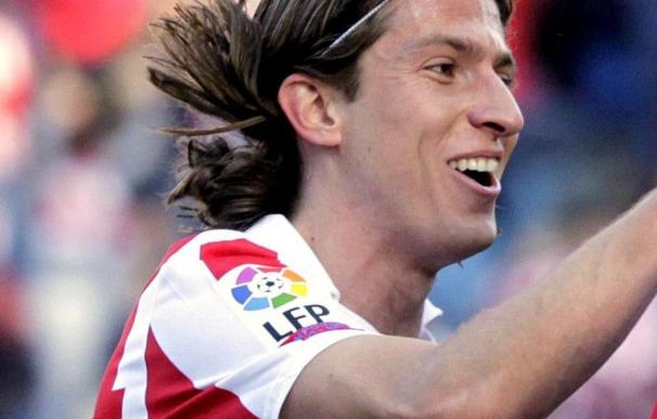 El jugador del Atlético Filipe, "un deportivista más", vuelve a Riazor con su ex equipo en apuros