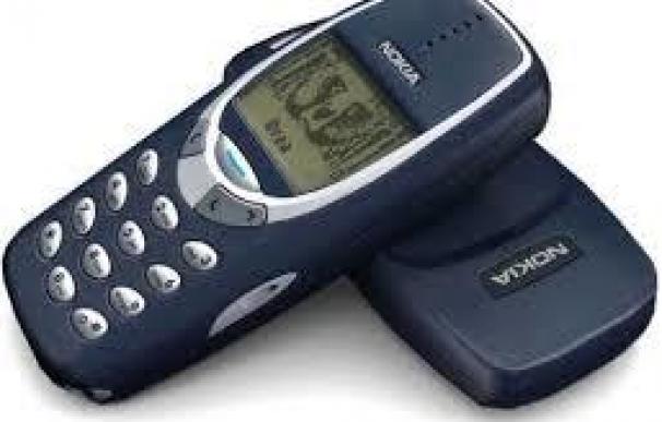 ¿Se acuerda de este 'prehistórico' móvil? Pues Nokia volverá a venderlo