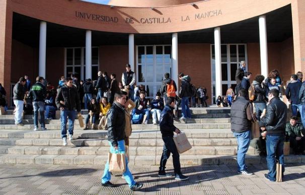 Universitarios organizan este miércoles un referéndum para pulsar opinión sobre el posible cierre del grado de Geografía