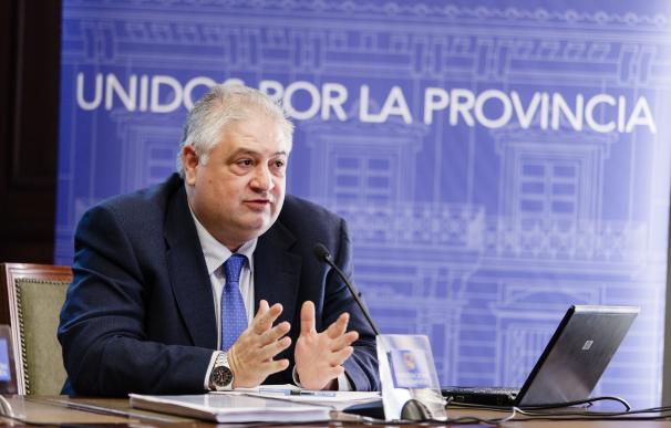 Diputación invierte 120.000 euros en la potenciación de un servicio pionero de atención al contribuyente