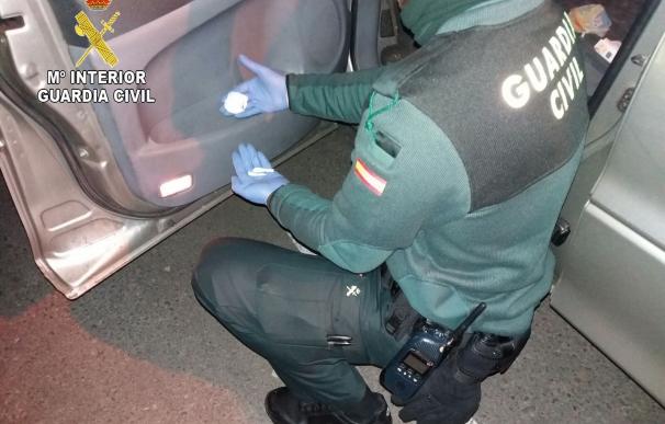 Detenido un vecino de Cangas (Pontevedra) con 170 dosis de cocaína por un delito contra la salud pública