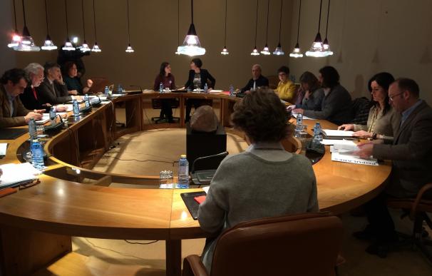 La oposición denuncia un "menosprecio más" al Parlamento con el veto del Gobierno a la ley gallega sobre preferentistas