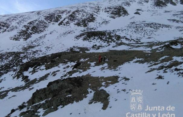 Rescatado en helicóptero un montañero que se lesionó en una pierna cuando descendía el Pico San Millán (Burgos)