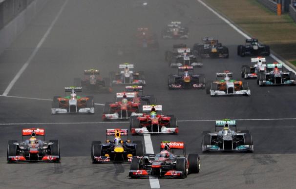 Hamilton terminó con la dictadura de Vettel y Ferrari erró en la táctica