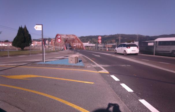 El puente de Treto sobre la ría del Asón se reabre mañana al tráfico