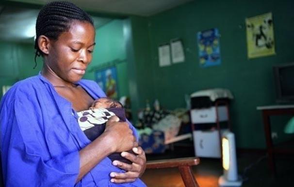 Bangladesh, Etiopía, India, Malawi o Uganda se comprometen a reducir a la mitad las muertes maternas y neonatales