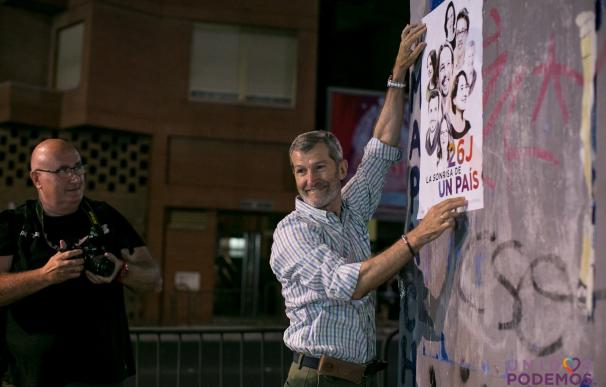 El exJEMAD de Podemos avisa, tras ganar el PP, del "peligro" de que "la mitad de los electores no crean "en la ética"