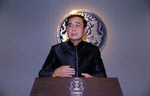 El jefe de la junta de Tailandia ordena investigar una serie de amenazas de muerte contra altos cargos