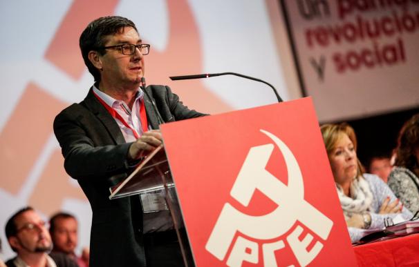 El PCE reivindica en las redes sociales su carácter comunista: "¡Proletarios de todos los Países, uníos!"