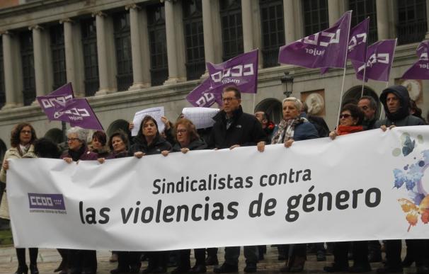 CCOO Madrid se concentra en repulsa por los últimos casos de violencia machista