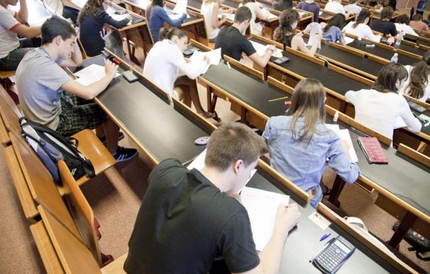 Andalucía, una de las CCAA con mayor peso específico en el sistema universitario, logra un ahorro de 52 millones en 2012