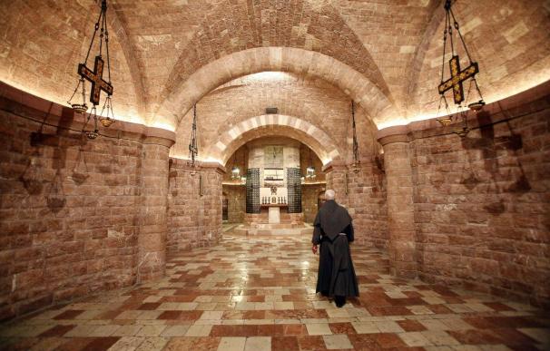 La tumba de San Francisco de Asis en Italia entra en el mundo virtual