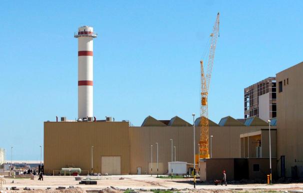 Irán pone en marcha la central nuclear de Bushehr