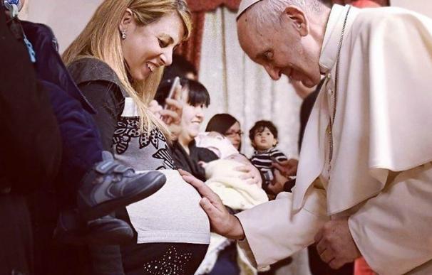 El Papa Francisco pide "llevar adelante la cultura de la vida" frente al aborto y la eutanasia