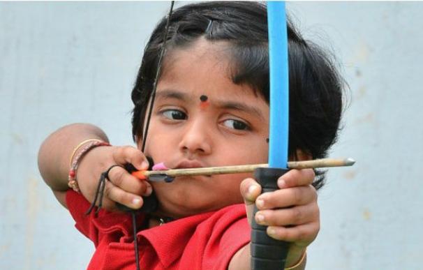 Dolly Shivani Cherukuri, la niña con más puntería en la india