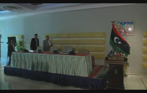 Los rebeldes libios anuncian un pronto restablecimiento de los servicios básicos