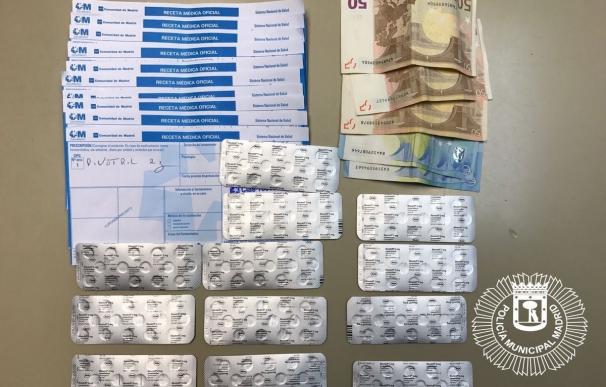 Detenidos dos hombres con 180 pastillas de un fármaco y 10 recetas a nombre de la misma persona